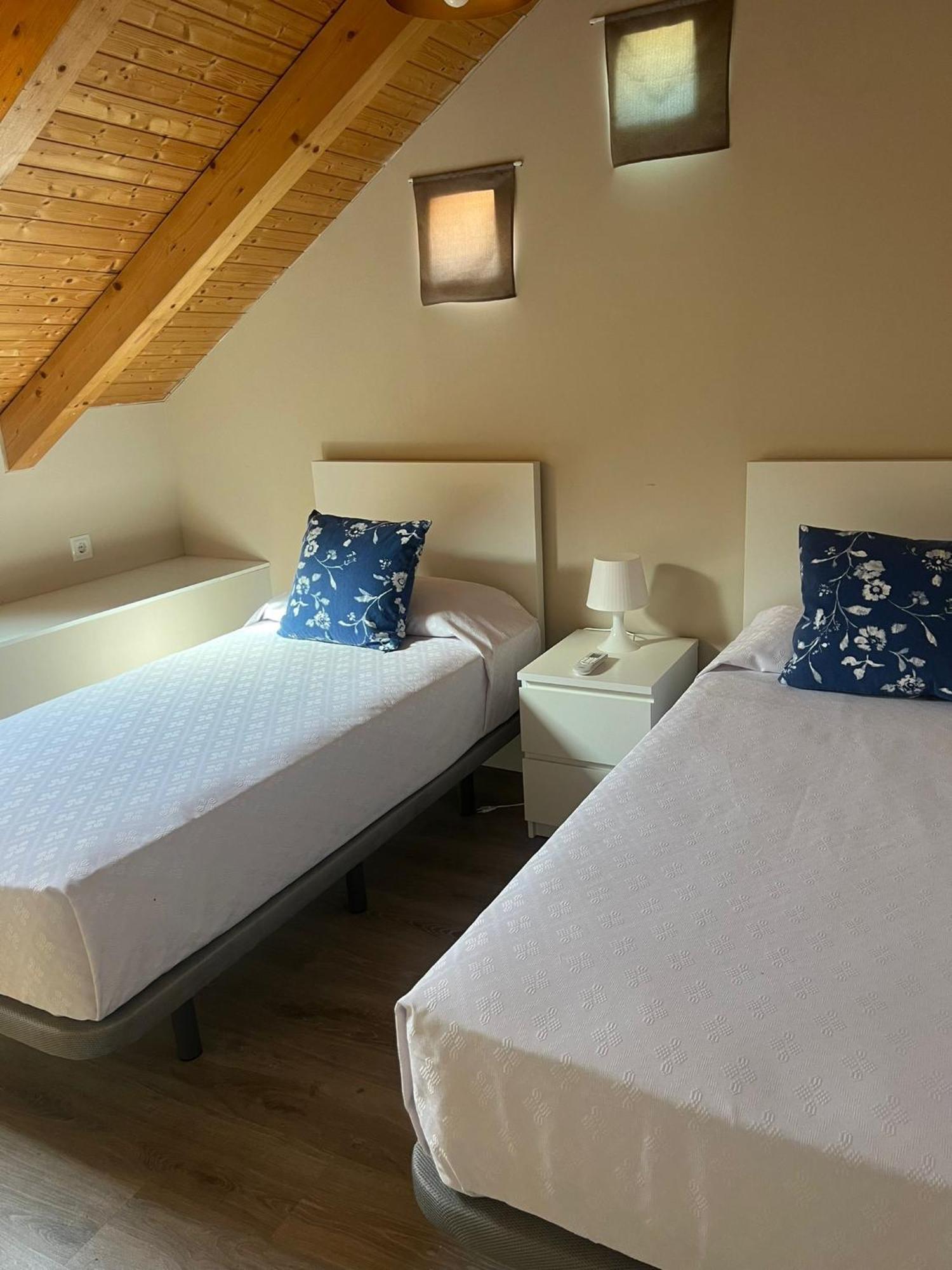 La Casona Del Asno Apartment อัลกาลาเดเอนาเรส ภายนอก รูปภาพ