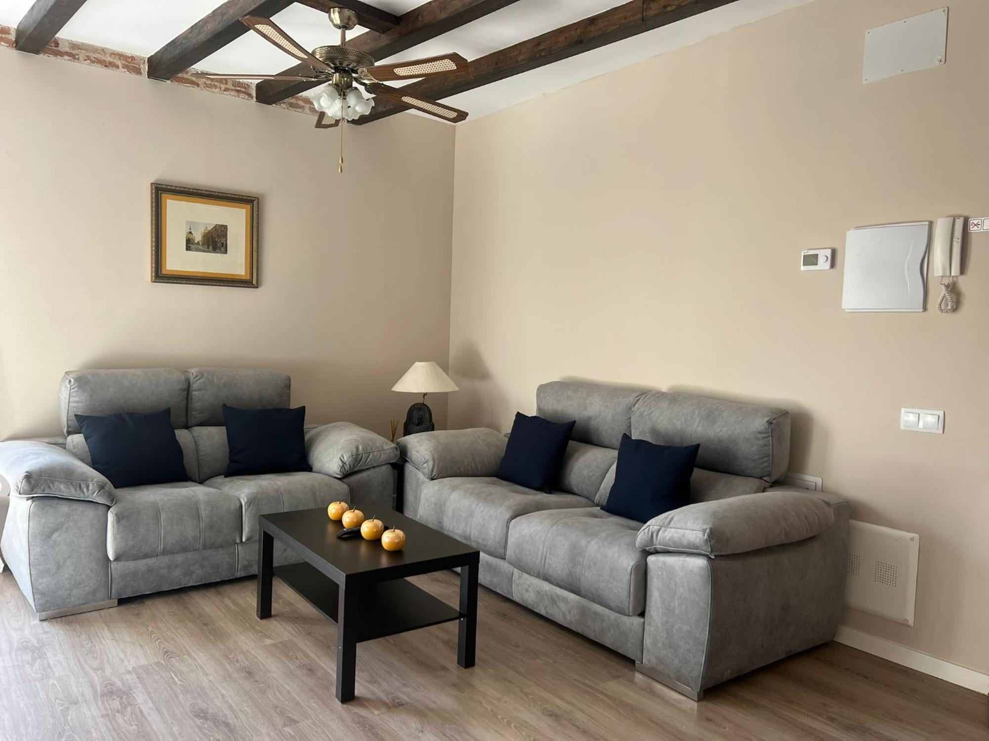 La Casona Del Asno Apartment อัลกาลาเดเอนาเรส ภายนอก รูปภาพ