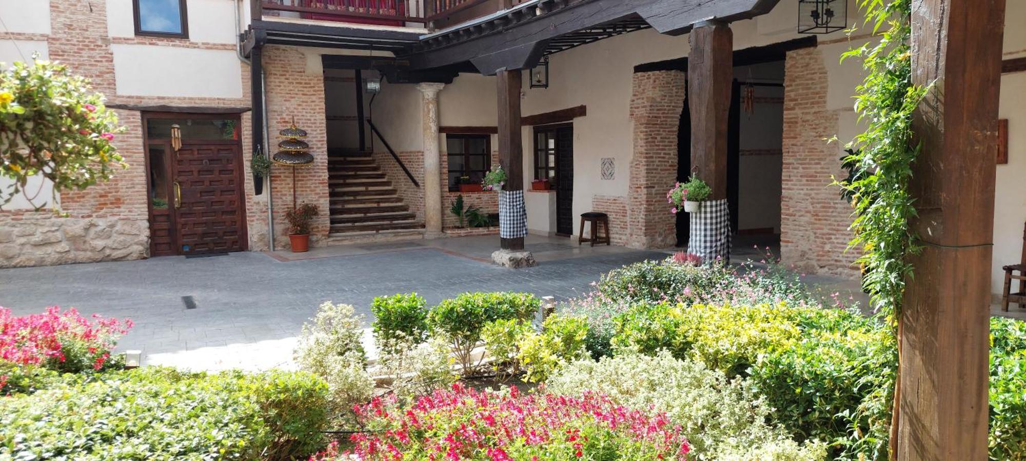 La Casona Del Asno Apartment อัลกาลาเดเอนาเรส ภายนอก รูปภาพ