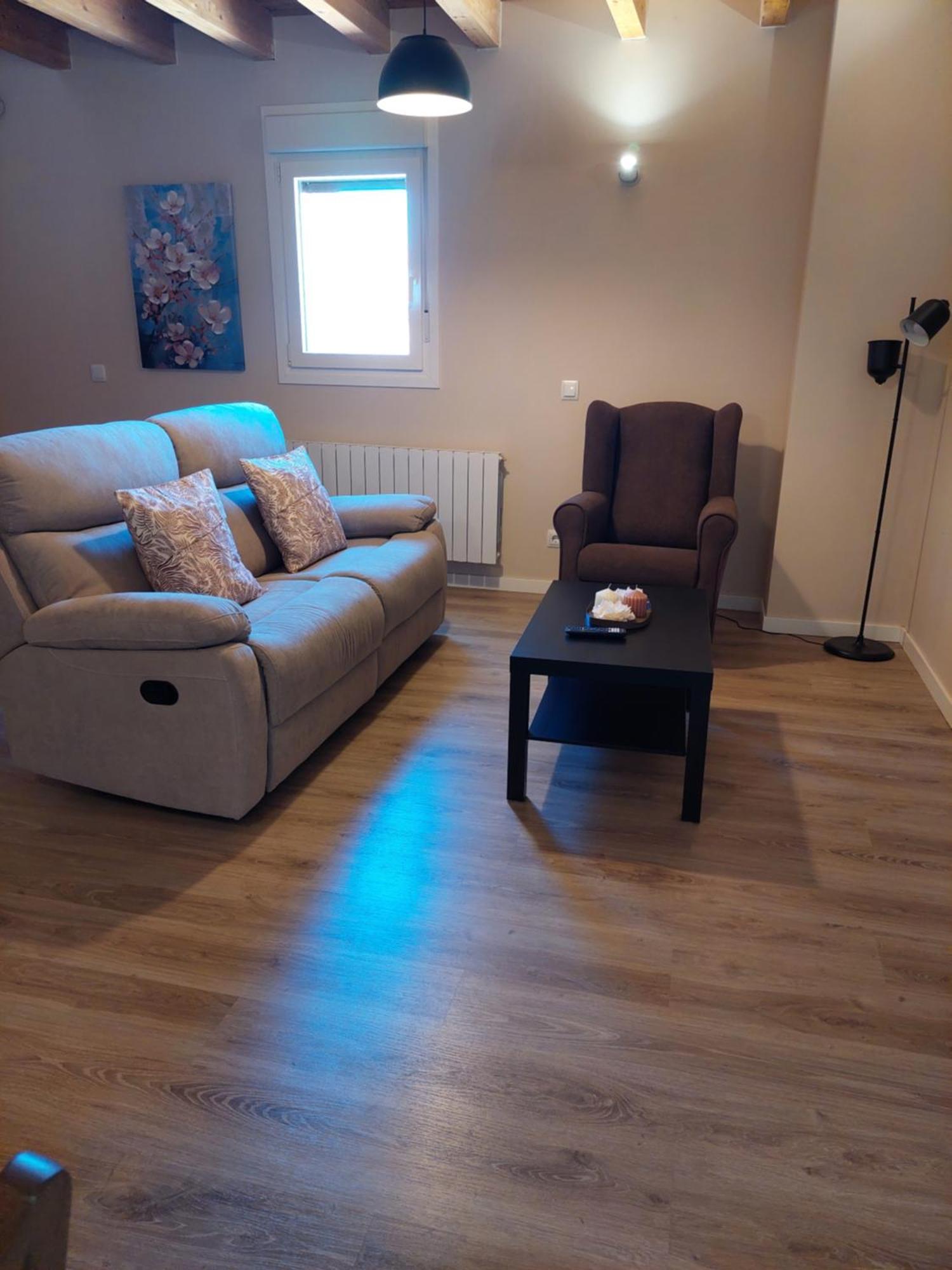 La Casona Del Asno Apartment อัลกาลาเดเอนาเรส ภายนอก รูปภาพ